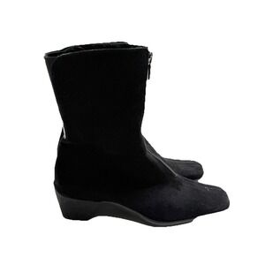 Aquatalia Marvin K Women's 9.5 Black Boots Ankle Bootie Square Toe Suede Leather